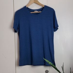 Aritzia Wilfred Free T-shirt